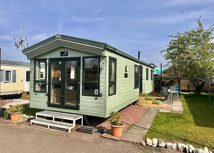 2-Bedroom Caravan In Uddingston, Glasgow