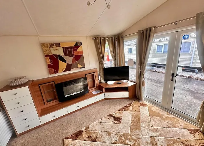2-Bedroom Caravan In Uddingston, Glasgow