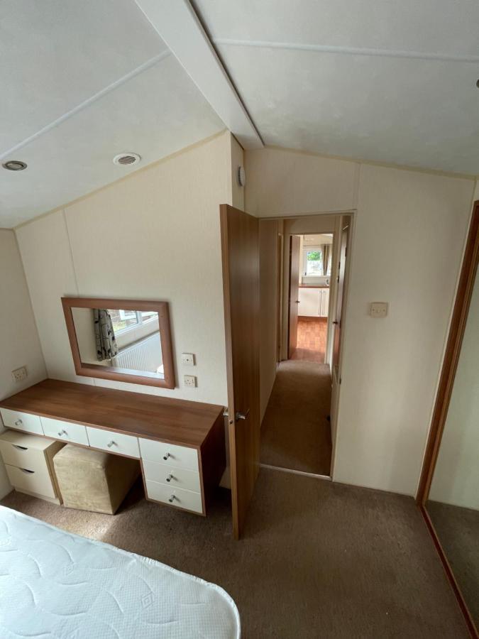 Chalet 2-bedroom Caravan In Uddingston, Glasgow Uddingston