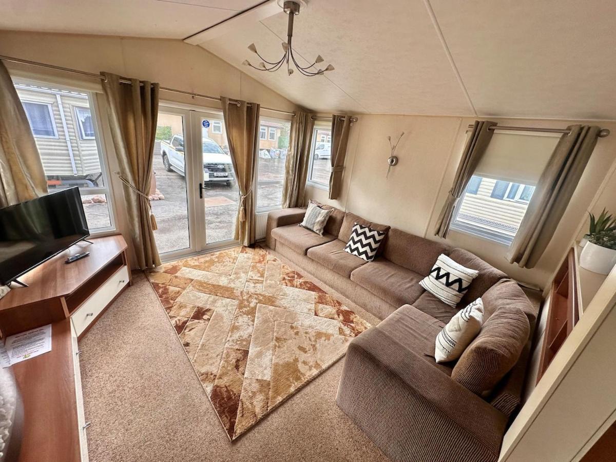 2-bedroom Caravan In Uddingston, Glasgow Chalet Uddingston